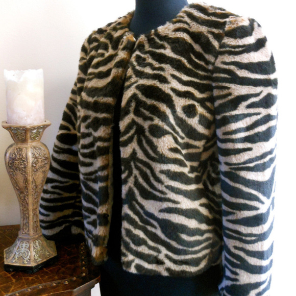 BANANA REPUBLIC Faux-Fur Animal Print Jacket XS - Picture 3 of 5